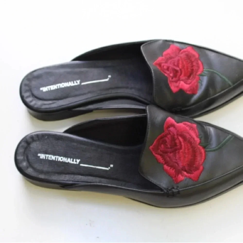 Intentionally blank Fanning mules - Picture 4 of 11